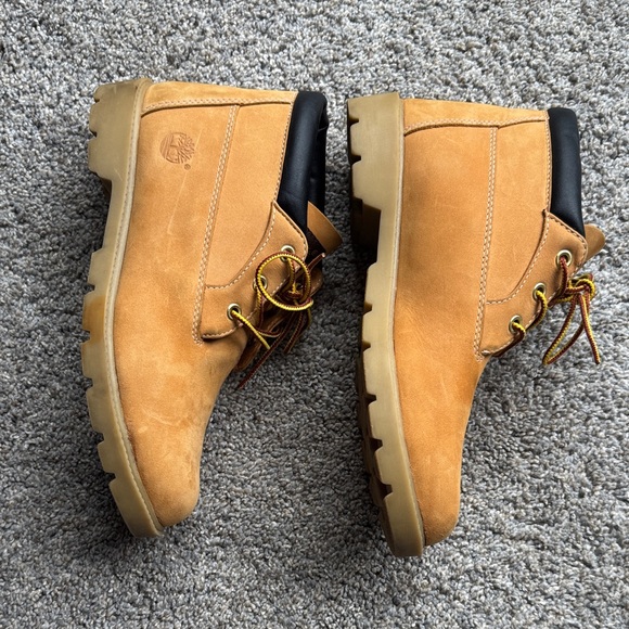 Timberland Tan Boots Size 7.5W / 6M - Picture 3 of 4